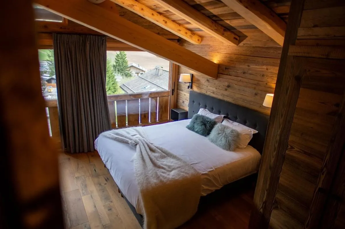 La Clusaz Chalet Anthocyane 14 People, Heated Pool